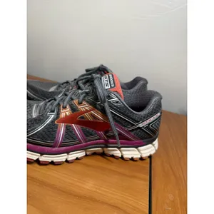 Brooks Adrenaline GTS 17 Shoes Women 10.5 B Gray Running Comfort Walking Sneaker thumbnail 2