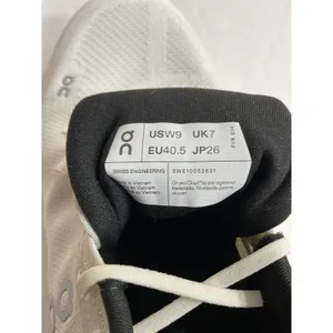 On Cloudtilt Low Top White Polyester Sneakers Size 9 *FIRM ON PRICE. thumbnail 5