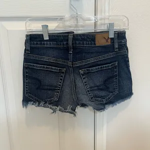 American Eagle Outfitters Denim Frayed Hem Shorts thumbnail 3