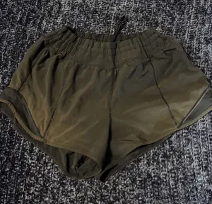 Lululemon Hotty Hot Shorts thumbnail 1