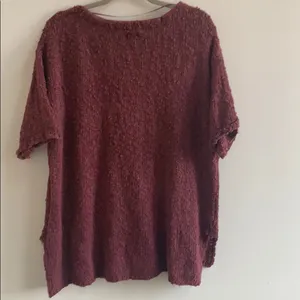 O’neill burgundy sweater like top size XXL! thumbnail 5
