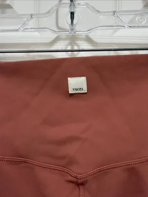 Vuori High-Rise Blush Rust-Colored Performance Leggings Size Small thumbnail 3