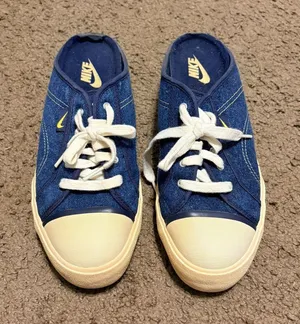 VTG Vintage 2002 Nike Hermosa Blue Denim Slip-on Mules Lace Up Size 9 143028-471 thumbnail 1