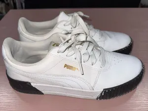 Puma Carina Sneaker Size 9 thumbnail 1