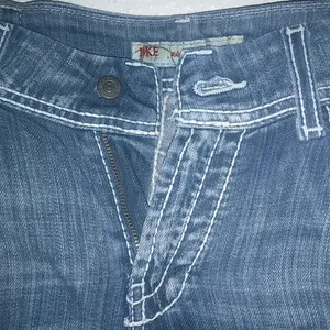 BKE Kate 31x37 Tall Low Rise White Contrast Stitched Pocket Boot Cut Jeans thumbnail 5