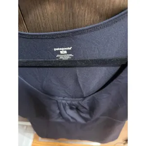 Patagonia Bandha tank top a wide scoop neckline black womens medium thumbnail 2
