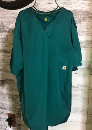 Green carhartt force scrub top nurse shirt doctors shirt carhartt clothi…​ thumbnail 1
