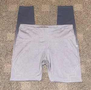 Alo Leggings thumbnail 1