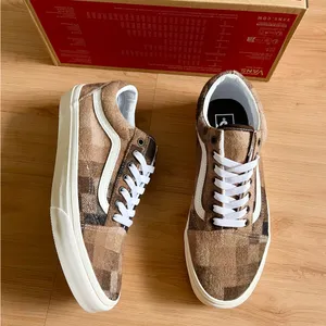 Vans Old Skool 'Checkerboard Sweater - Brown' Mens 9.5 US Women 11.0 US thumbnail 4