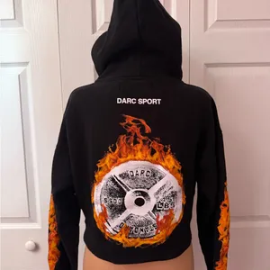 Darc Sport X SSDD Wolves Womens Black Crop Sweatshirt Hoodie‎ Size Medium NWOT thumbnail 4