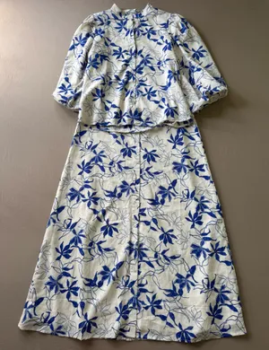 Novella Flowy Floral Co-ord Midi Skirt Set thumbnail 1