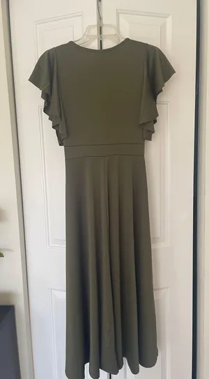 Green Dress thumbnail 2