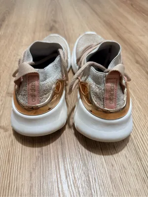 Adidas Ultimamotion Women's 6 Pale Nude Rose Gold Cloudfoam Sock Sneakers EE9100 thumbnail 5