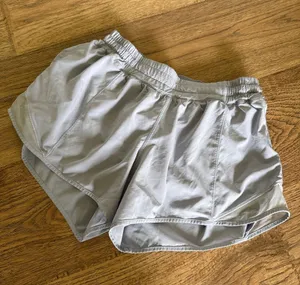 Lululemon Hotty hot shorts thumbnail 1