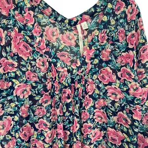 LC Lauren Conrad Womens Floral ¾ Sleeve Chiffon Blouse pleated button front sz M thumbnail 3