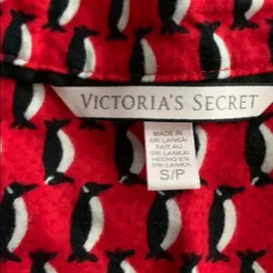 Victoria’s Secret Red penguin pajamas size small thumbnail 5