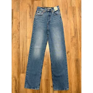 Levi's Ribcage Straight Jeans Women's 24x32 Super High Rise NWT Blue thumbnail 2