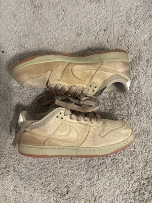 Brown and Cream Nike Dunks thumbnail 2