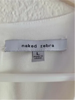 Naked Zebra White V-Neck Blouse Women’s L thumbnail 3