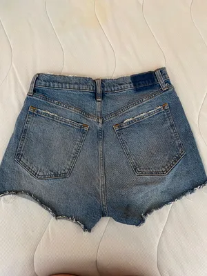 Abercrombie High Rise Mom Short Curve Love thumbnail 2