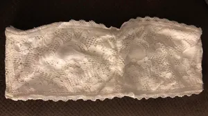 White Bralette / Crop Top Size M thumbnail 1