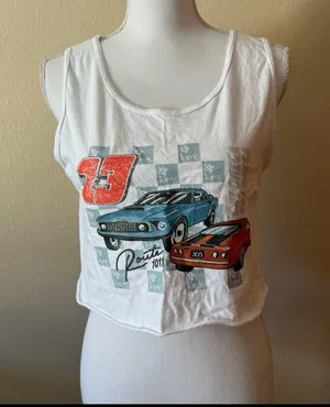 Comfort Colors Sorority Chi Omega White Graphic Tank Top Size Small thumbnail 1