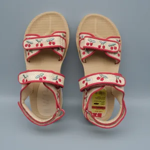 Wild Pair Kirsche Raffia Sandals 7 Tan Red Cherry Embroidered Platform Flatform thumbnail 10