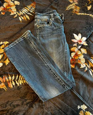 GRACE IN LA Boot Cut Jeans thumbnail 2