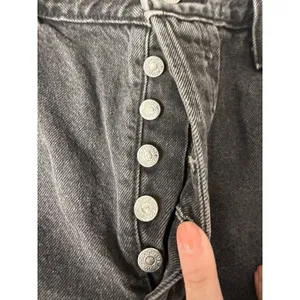 Levis 501 Original High‎ Rise Cut Off Denim Shorts Washed Black Gray W33 thumbnail 6
