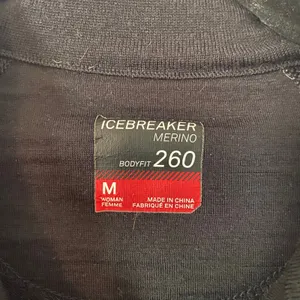 Icebreaker Black Merino Wool Quarter Zip Pullover Gorpcore Outdoor Women Medium thumbnail 2