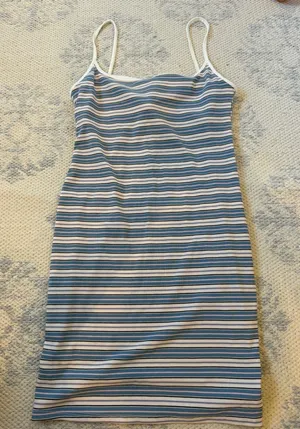 Antistar dress  thumbnail 1