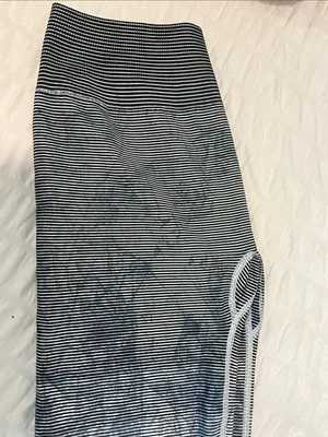 Lululemon - size 10 - Never worn thumbnail 2