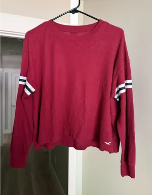 Hollister Top thumbnail 1