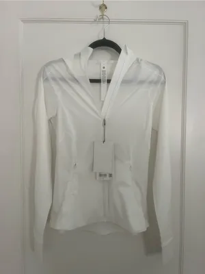 lululemon athletica White Mist Over Windbreaker Sz 4 thumbnail 8