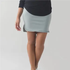Lululemon city skirt high low size 10 thumbnail 9