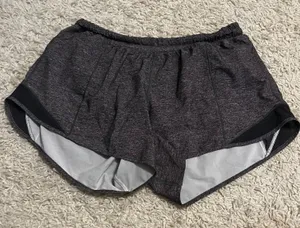 Lululemon Hotty Hot Shorts 4” Grey Size 10 thumbnail 2