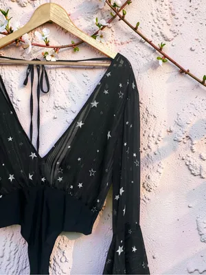 Nasty Gal Black Star Print Sheer Bell Sleeve Bodysuit Size 6 thumbnail 4
