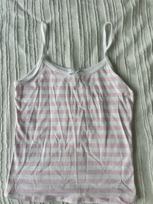 VS Pink tank top thumbnail 1