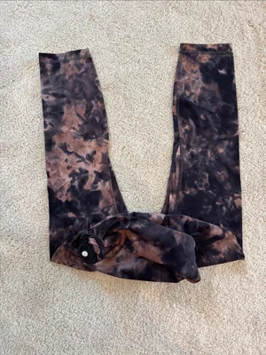 lululemon- size 4 thumbnail 4