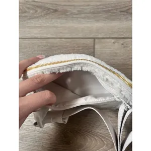 Lululemon Everywhere Belt Bag *Fleece - White and Gold thumbnail 7
