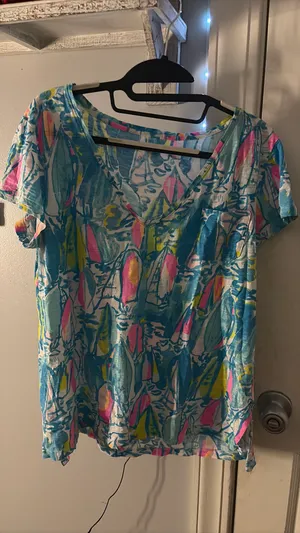 Lilly Pulitzer Top Women’s thumbnail 1