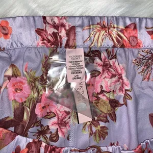 VICTORIA'S SECRET Satin Short Pajama’s Set thumbnail 11