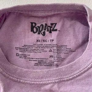 Bratz Graphic Tee | Purple Y2K Baby Tee | Size XS thumbnail 7