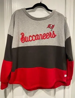 Tampa Bay Buccaneers Size M Touch Outfield Deep V-Back Tie Pullover Sweatshirt thumbnail 1