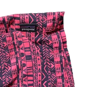 Patagonia Barely Baggies Women’s Small Pink Red Tribal Aztec Hiking Climbing A3 thumbnail 3