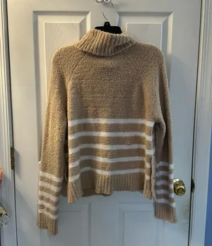Tan Sweater Pullover thumbnail 5