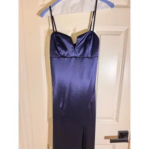 Honey and Rosie Navy Blue Satin Sweetheart Neck Side Slit Maxi Formal Gown Small thumbnail 3