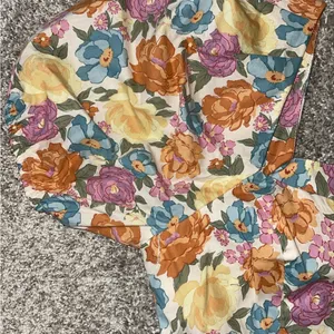 Lush French Florals Mini thumbnail 5