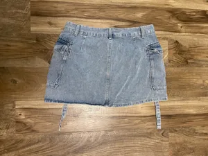 Light Blue Women’s Denim Cargo Mini Skirt with Straps and Pockets Size XL thumbnail 7