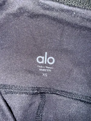 Alo Yoga Biker Shorts thumbnail 3